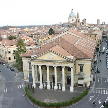 Italia 3*