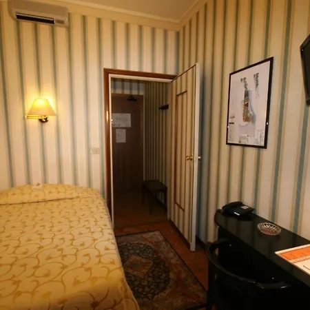 Italia Hotel